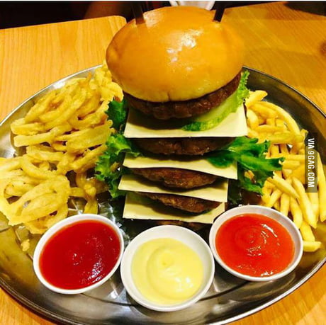 Godzilla Burger. If you finish it in 30 minutes, it's free. But if you can't, you'll have to pay 6 dollars.