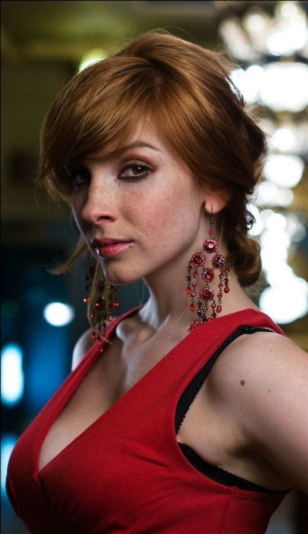 Vica Kerekes AKA The Redhead From That Movie Scene Who Used Her Panties As Scrunchie GAG