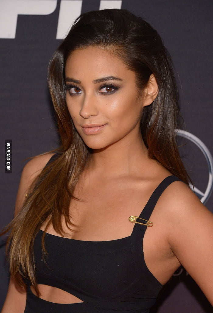 Shay Mitchell