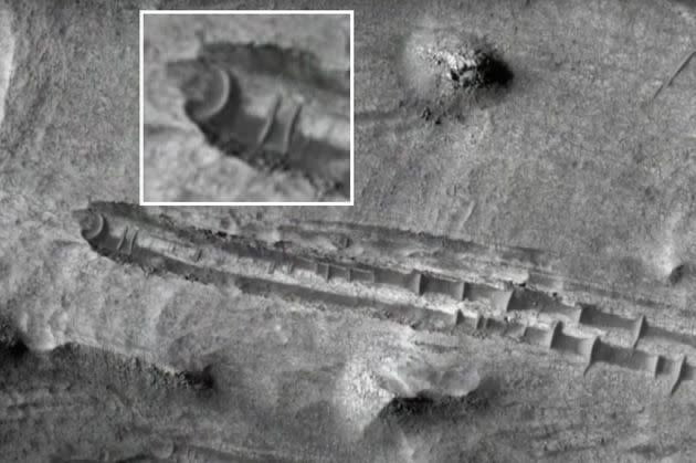 NASA Footage Appears To Show UFO That Crashed On Mars 9GAG