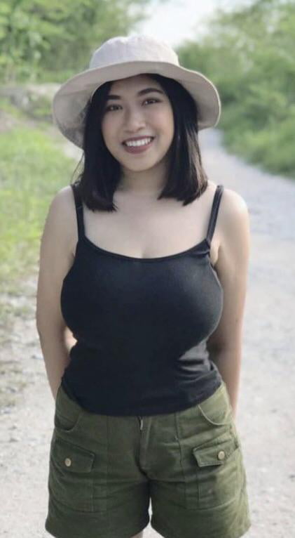 Busty Asian 9GAG