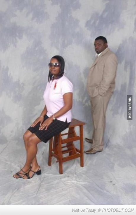 Awkward photos | Funny photoshoot ideas, Funny couple poses, Funny couple  photos