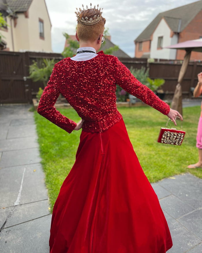 16-year-old-boy-went-viral-for-wearing-bright-red-skirt-tuxedo-jacket