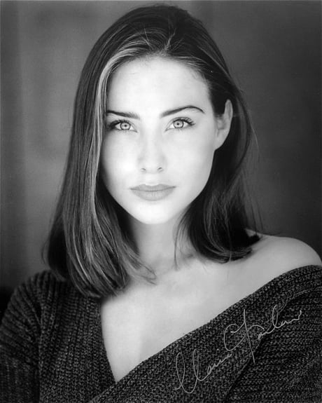 Claire Forlani - 9GAG