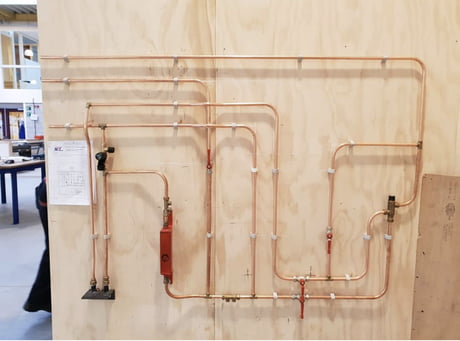 Job Posting Still Allowed I Work As A Plumber And Yes I Am A Girl Ask Me Anything 9gag