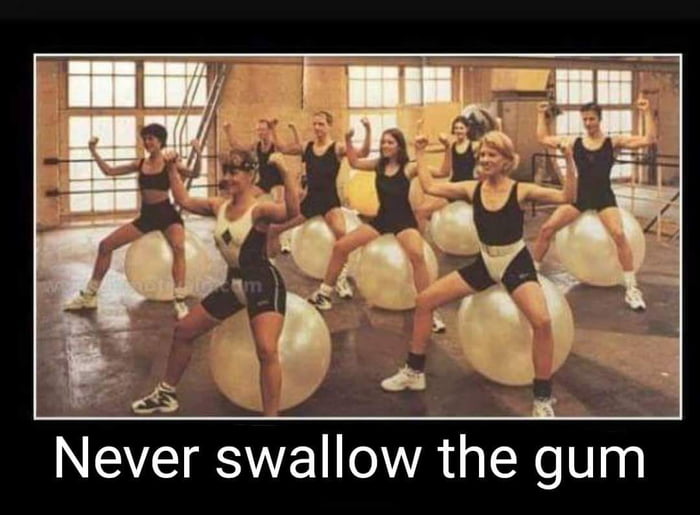 this-is-the-reason-why-you-should-not-swallow-your-chewing-gum-9gag