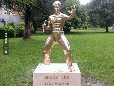 bruce lee monument