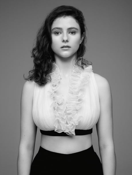 Thomasin McKenzie - 9GAG