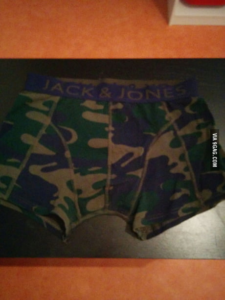 Seen my UNDIES? - 9GAG