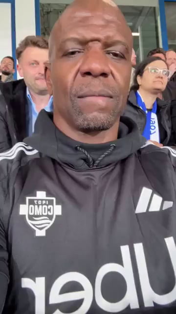 Terry crews attempts to recreate Thierry Henry's smirk lmao...