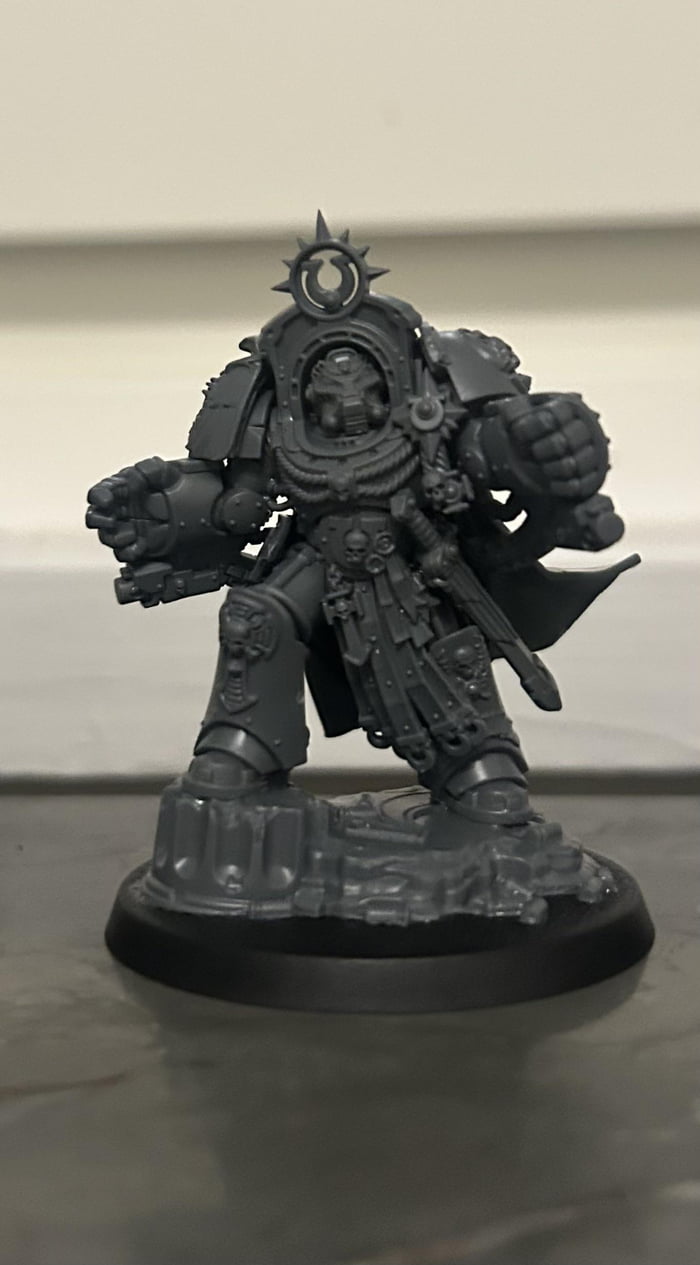 New Calgar with an OOP Terminator head - 9GAG