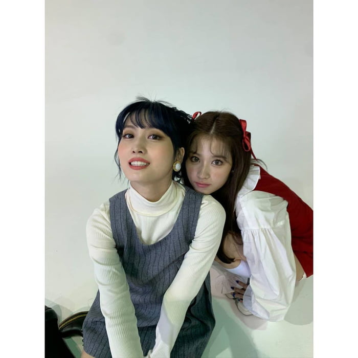 Photo : Momo & Sana