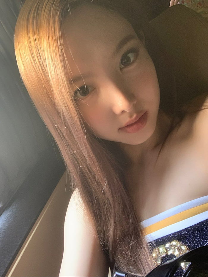 Photo : Nayeon