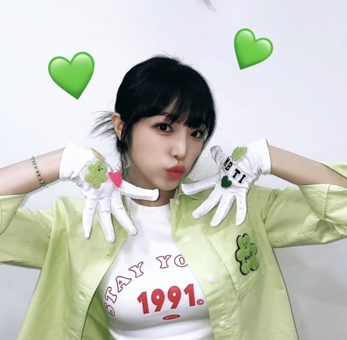 Photo : Ex IZ*ONE Yena