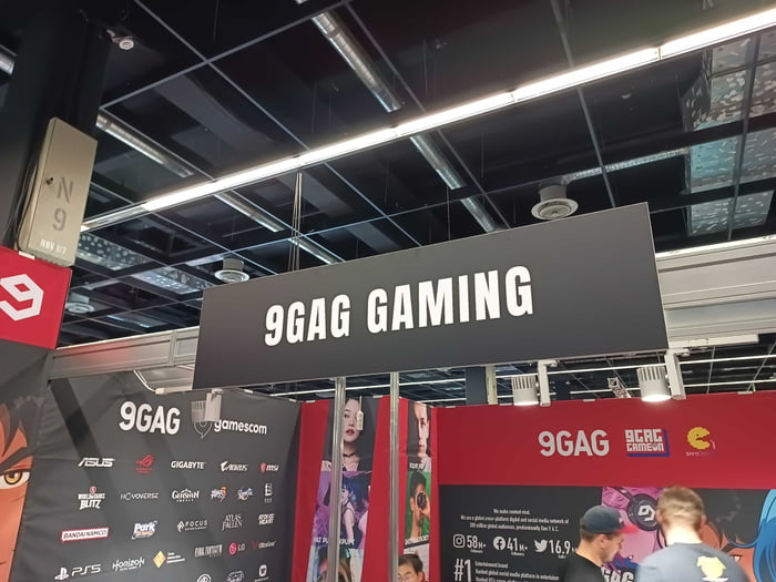 Gamescom ! - 9GAG