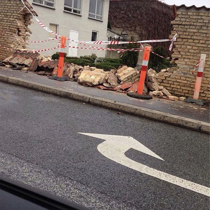 Well, the sign says to turn right!
