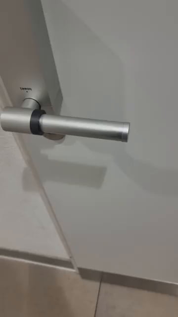 Self cleaning door handle