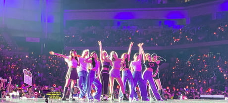 Twice Concert Pose 9gag