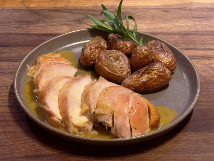 Roast chicken and potatoes with an orange pan drippings sauce 9GAG
