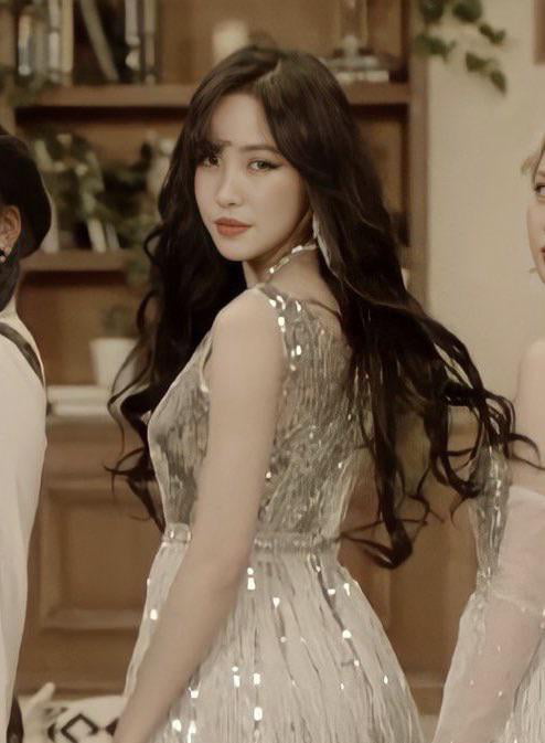 Photo : Yuju @ Bighit New Year’s Eve Concert
