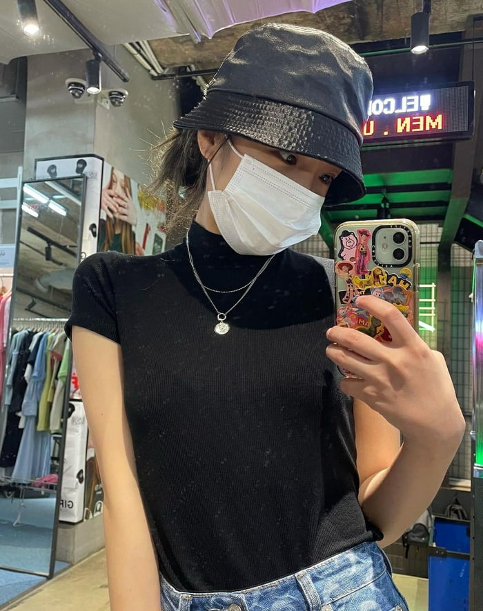 Photo : Casual Yena