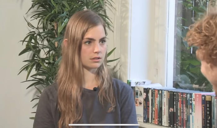 Hanna Hoekstra – the motion capture actress behind Aloy (Horizon series). They should've left her as is.