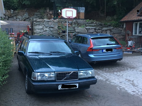 Wagon War Which One Would You Choose A 1997 Volvo 940 Classic Or A 19 Volvo V90 T4 9gag