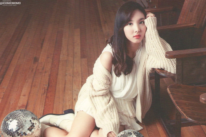 Photo : Nayeon