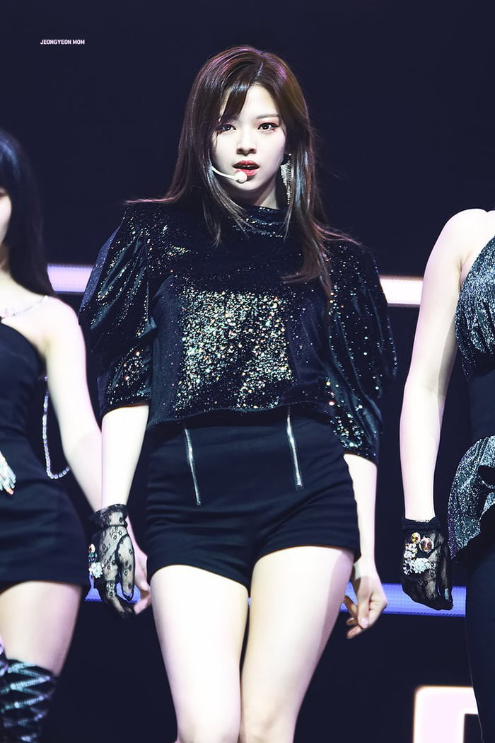 Photo : Jeongyeon