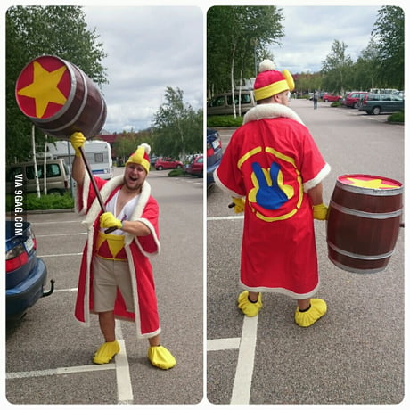 My King dedede cosplay the hammer is a real wooden barrel 9GAG