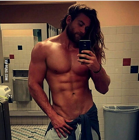 Because we need more man eye candy. for all the 9gag ladies. *heavy  breathing* - 9GAG