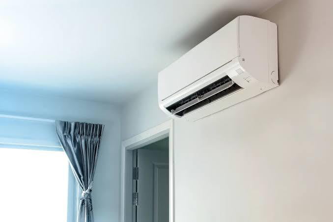 Let's Hear It 9GAG - Do You Have Air Conditioning ?