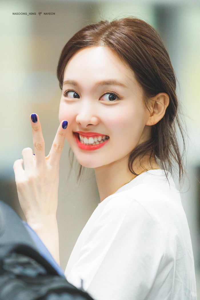 Photo : Cheeky Nayeon