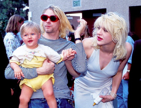 Kurt Cobain with his little family, 1993. - 9GAG