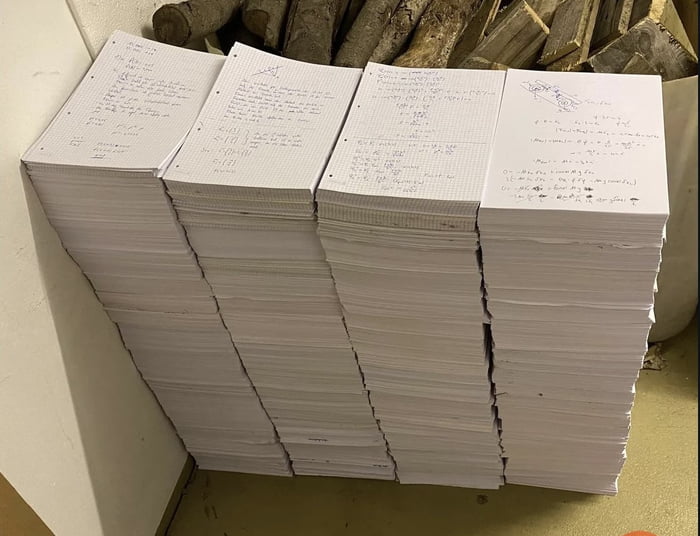 5 years of electrical engineering notes in a German college: 35k sheets