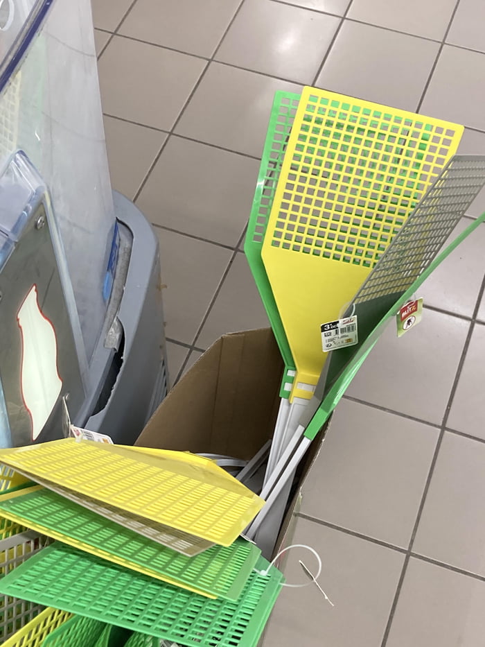 The size of these fly swatters holes 9GAG