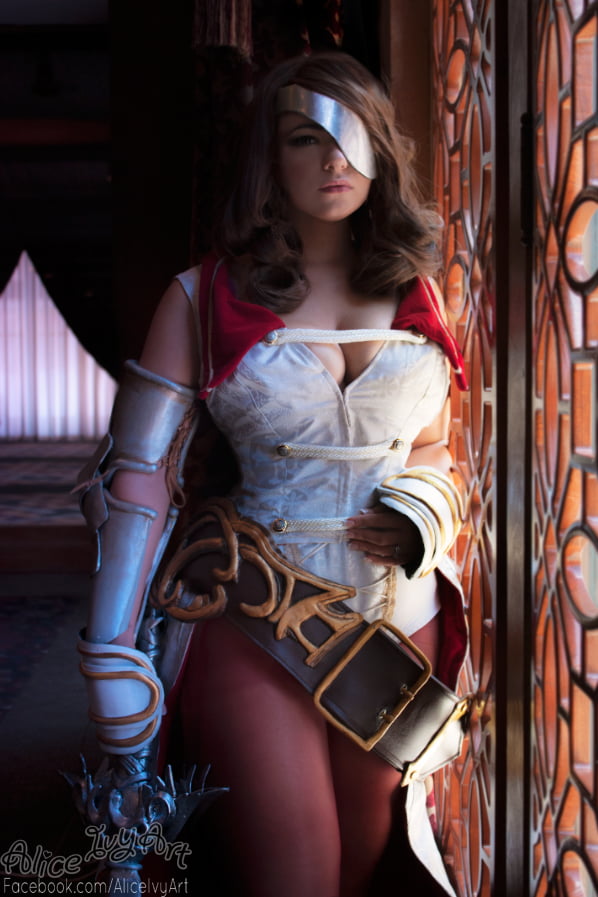 Пов косплей. Beatrix - Final Fantasy 9 Cosplay. Девушка в платье фэнтези косплей. Фэнтези косплей средневековье попка. Девушка в платье фэнтези косплей piv.