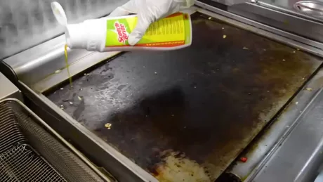 Commercial Griddle Cleaning: How and Why To Do It