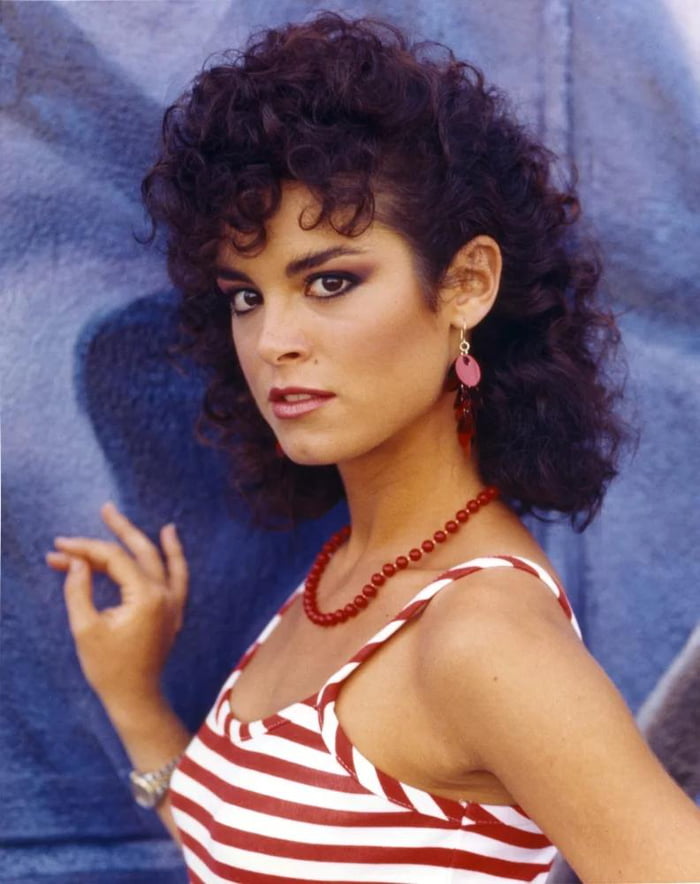 betsy-russell-in-the-1980s-9gag