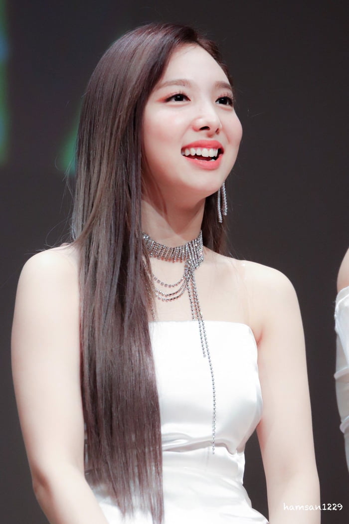 Photo : Nayeon