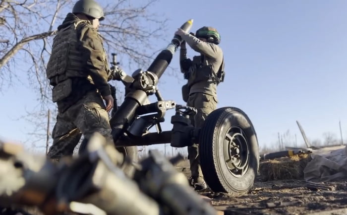 10th Mountain Brigade received French mortars. (from the website of ...