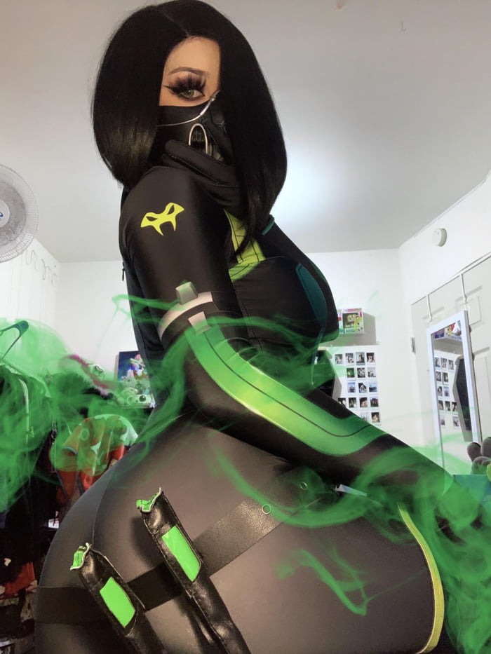 Viper Cosplay Venusiangirl Twitter Gag