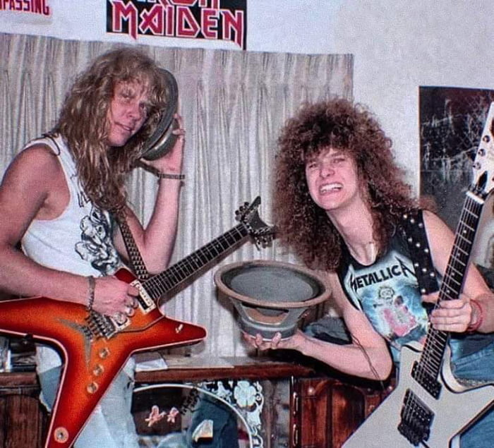 James Hetfield and Dimebag Darrell in 1985 9GAG