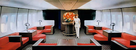 This is what the American Airlines coach lounge looked like on a 747 in  1971 - 9GAG