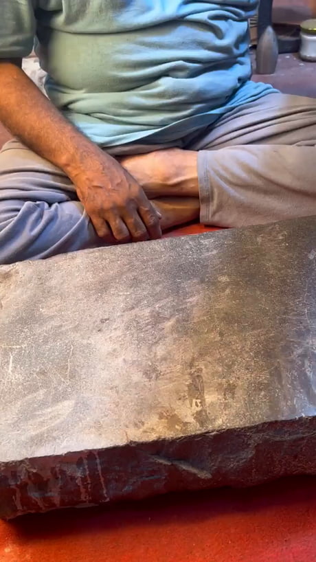 Handmade shoes: a craft that is gradually disappearing