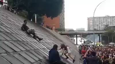 Guy gets his bick out in a feminist rally circa 2017