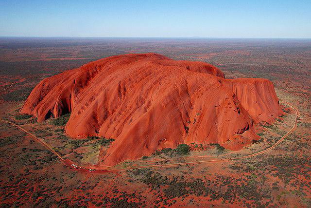 biggest-rock-in-the-world-australia-9gag