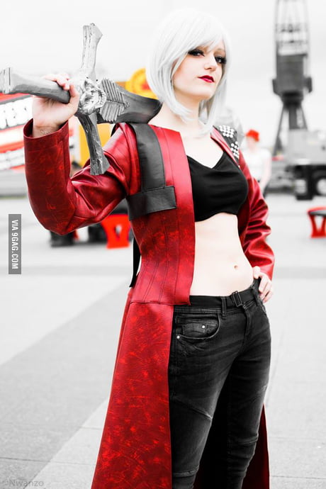 Female dante cosplay  Cosplay woman, Dante cosplay, Amazing cosplay