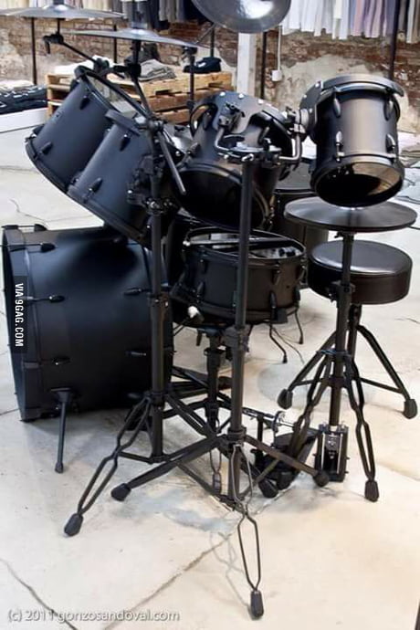 460px x 690px - Black Beauty (Drum Porn) - 9GAG