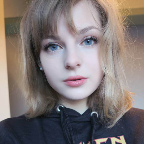 Ella Freya - 9GAG